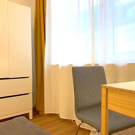 Apartment In Koeln / Cologne Mit Allem Drum Und Dran Exterior photo